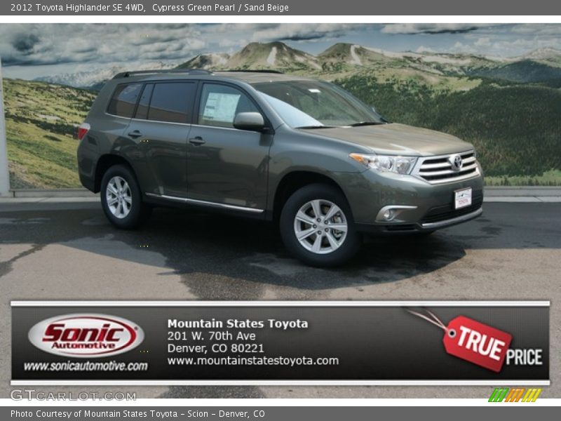 Cypress Green Pearl / Sand Beige 2012 Toyota Highlander SE 4WD