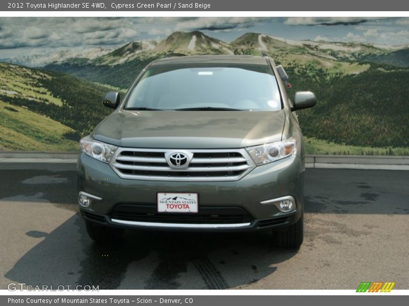 Cypress Green Pearl / Sand Beige 2012 Toyota Highlander SE 4WD