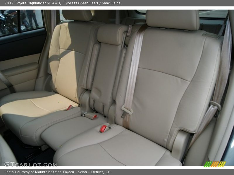 Cypress Green Pearl / Sand Beige 2012 Toyota Highlander SE 4WD