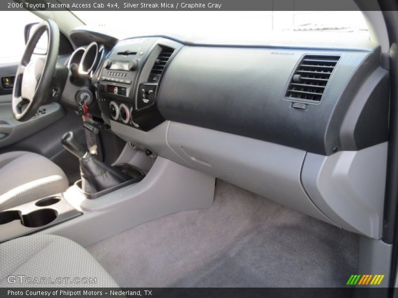 Silver Streak Mica / Graphite Gray 2006 Toyota Tacoma Access Cab 4x4