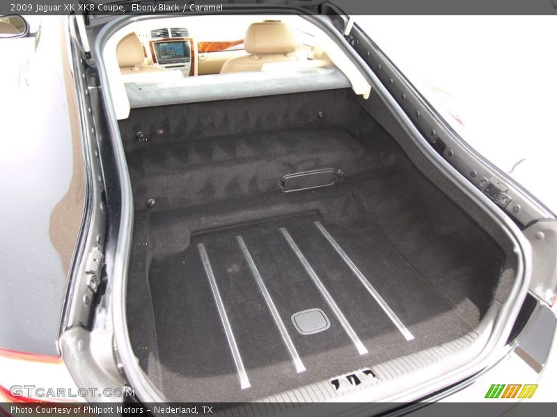  2009 XK XK8 Coupe Trunk