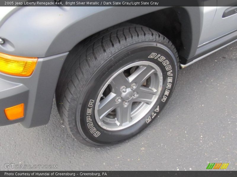 Bright Silver Metallic / Dark Slate Gray/Light Slate Gray 2005 Jeep Liberty Renegade 4x4