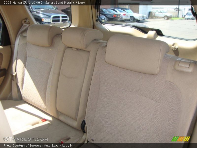 Sahara Sand Metallic / Ivory 2005 Honda CR-V LX 4WD