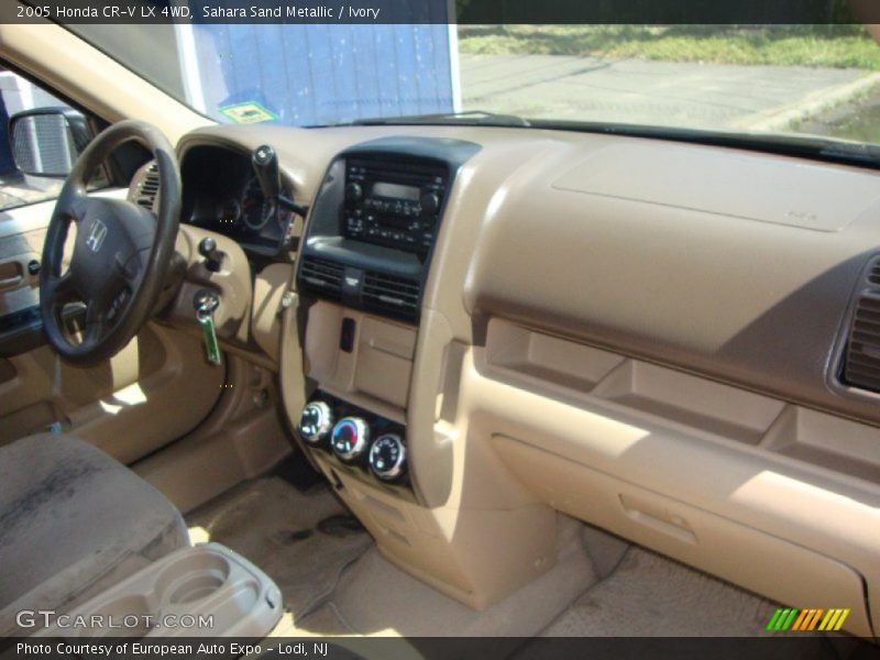 Sahara Sand Metallic / Ivory 2005 Honda CR-V LX 4WD