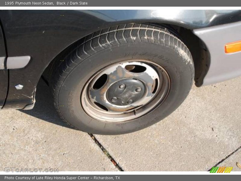 Black / Dark Slate 1995 Plymouth Neon Sedan