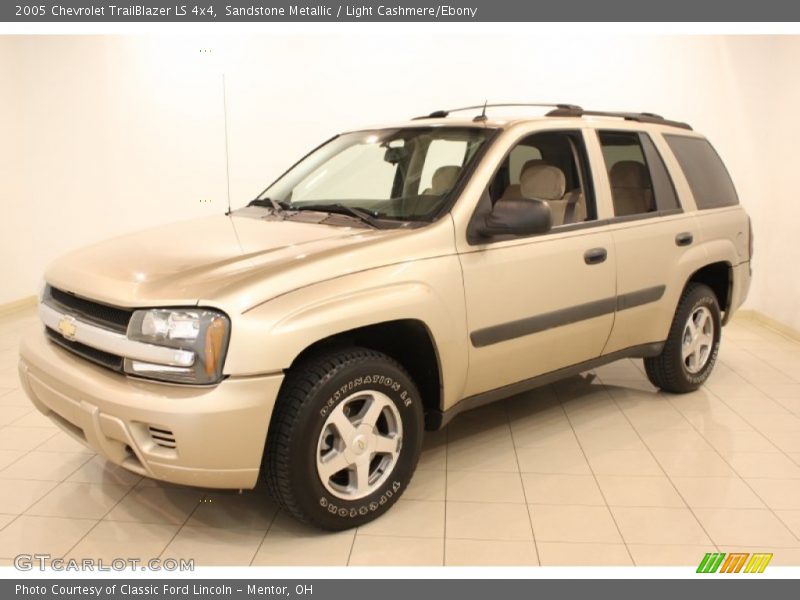 Sandstone Metallic / Light Cashmere/Ebony 2005 Chevrolet TrailBlazer LS 4x4