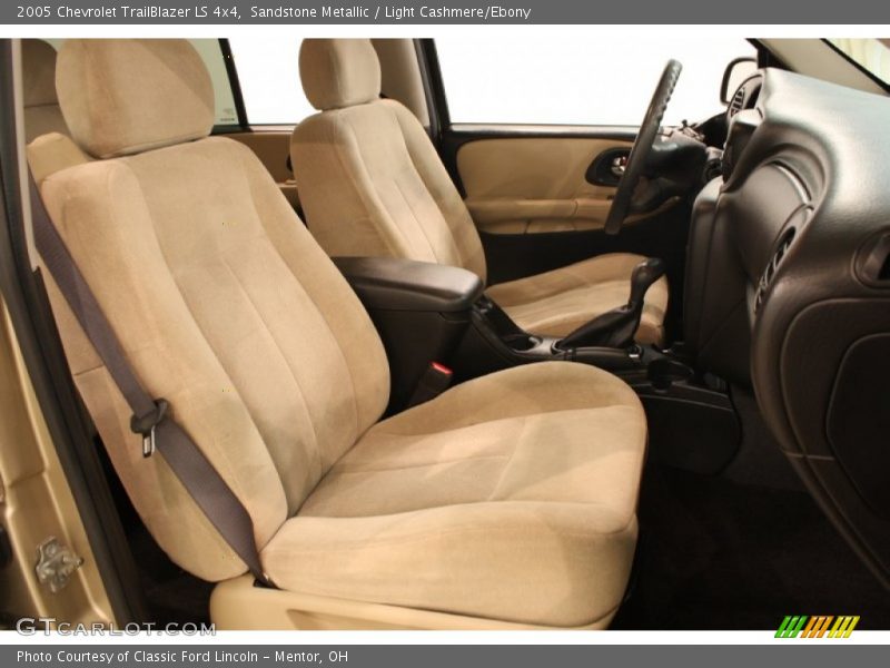 Sandstone Metallic / Light Cashmere/Ebony 2005 Chevrolet TrailBlazer LS 4x4