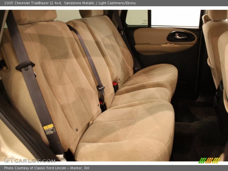 Sandstone Metallic / Light Cashmere/Ebony 2005 Chevrolet TrailBlazer LS 4x4