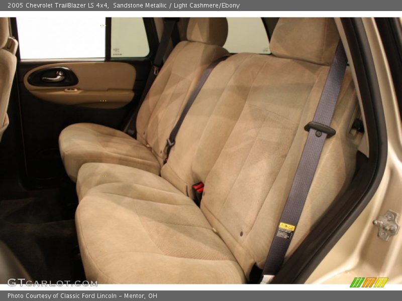 Sandstone Metallic / Light Cashmere/Ebony 2005 Chevrolet TrailBlazer LS 4x4
