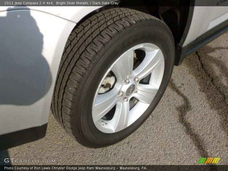 Bright Silver Metallic / Dark Slate Gray 2011 Jeep Compass 2.4 4x4