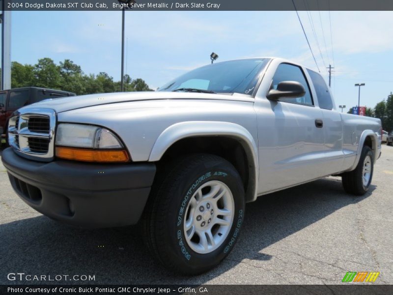 Bright Silver Metallic / Dark Slate Gray 2004 Dodge Dakota SXT Club Cab