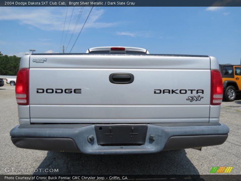 Bright Silver Metallic / Dark Slate Gray 2004 Dodge Dakota SXT Club Cab