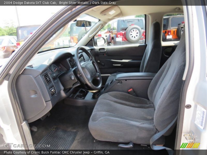 Bright Silver Metallic / Dark Slate Gray 2004 Dodge Dakota SXT Club Cab