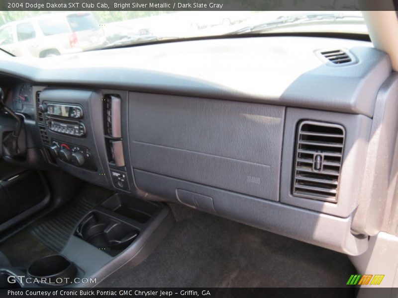 Bright Silver Metallic / Dark Slate Gray 2004 Dodge Dakota SXT Club Cab