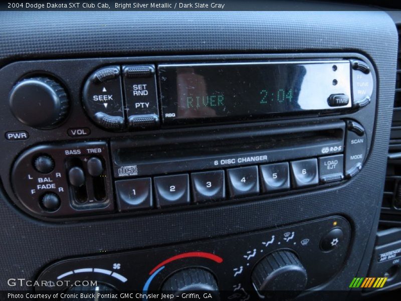 Bright Silver Metallic / Dark Slate Gray 2004 Dodge Dakota SXT Club Cab