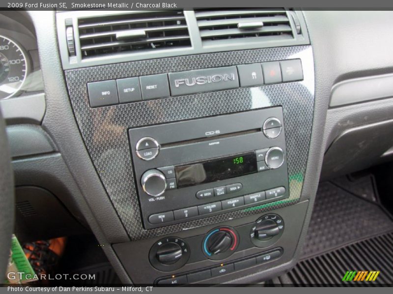 Smokestone Metallic / Charcoal Black 2009 Ford Fusion SE