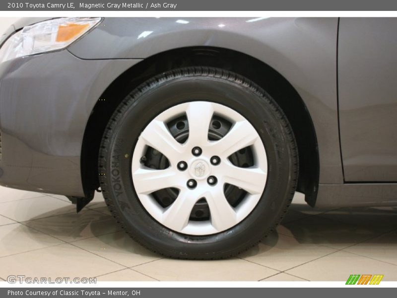 Magnetic Gray Metallic / Ash Gray 2010 Toyota Camry LE