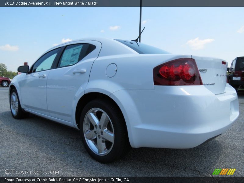 New Bright White / Black 2013 Dodge Avenger SXT