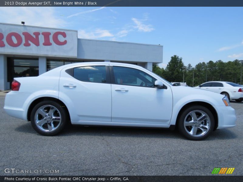 New Bright White / Black 2013 Dodge Avenger SXT