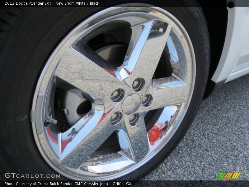 New Bright White / Black 2013 Dodge Avenger SXT