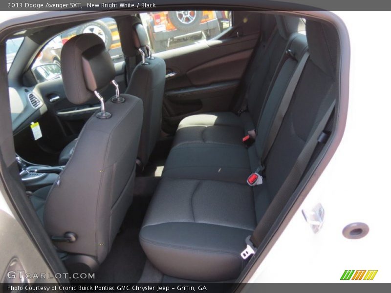 New Bright White / Black 2013 Dodge Avenger SXT