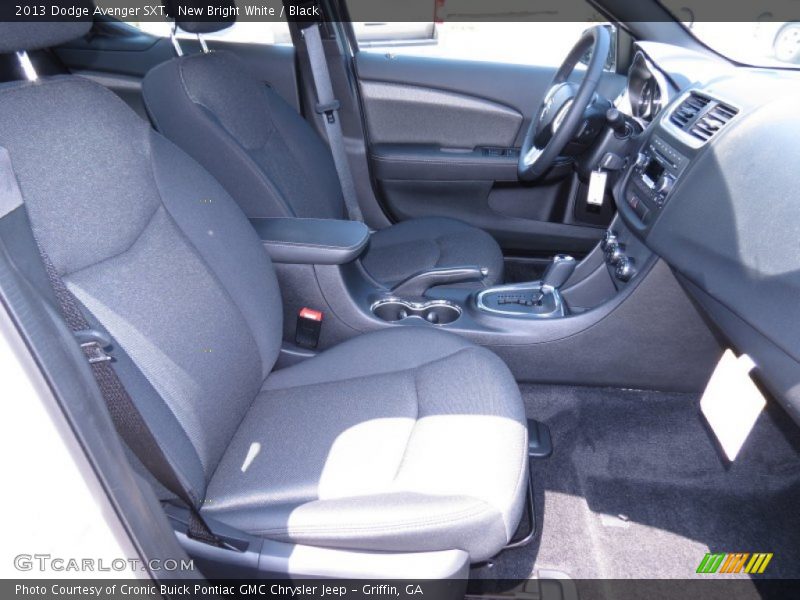 New Bright White / Black 2013 Dodge Avenger SXT