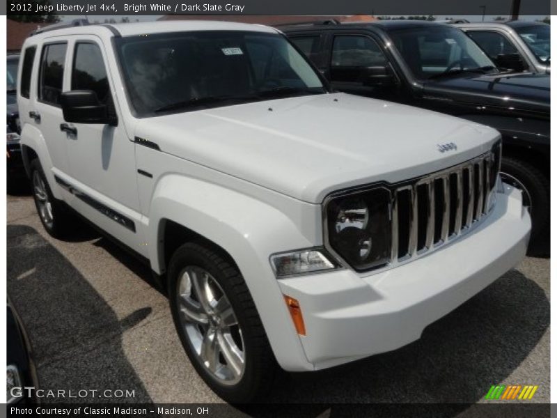 Bright White / Dark Slate Gray 2012 Jeep Liberty Jet 4x4