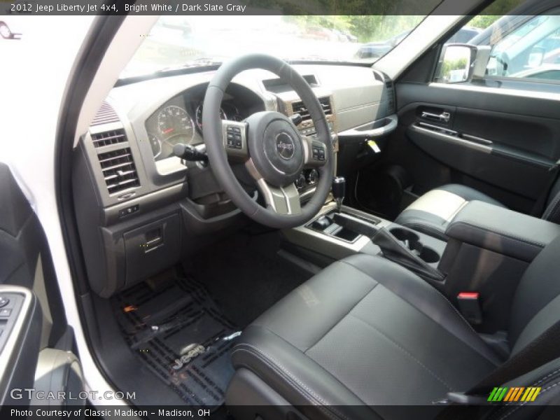 Bright White / Dark Slate Gray 2012 Jeep Liberty Jet 4x4