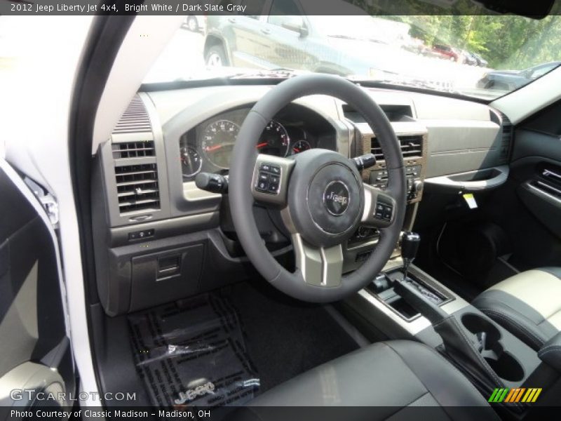 Bright White / Dark Slate Gray 2012 Jeep Liberty Jet 4x4