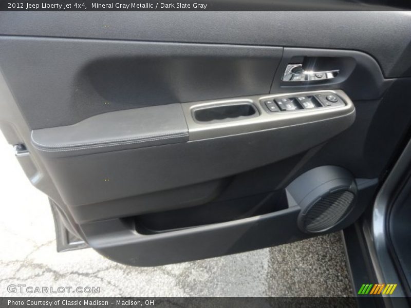 Mineral Gray Metallic / Dark Slate Gray 2012 Jeep Liberty Jet 4x4