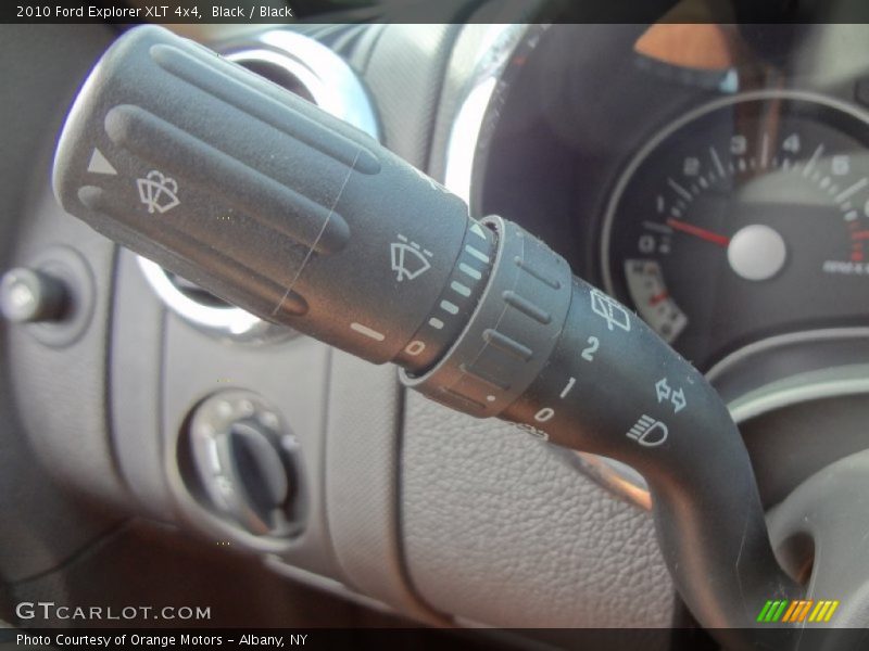 Black / Black 2010 Ford Explorer XLT 4x4