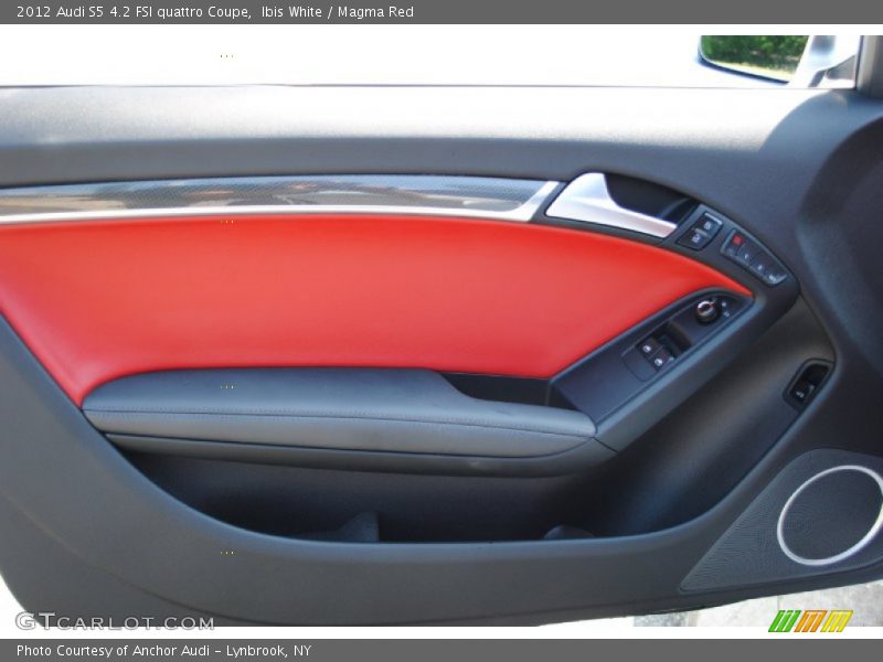 Door Panel of 2012 S5 4.2 FSI quattro Coupe