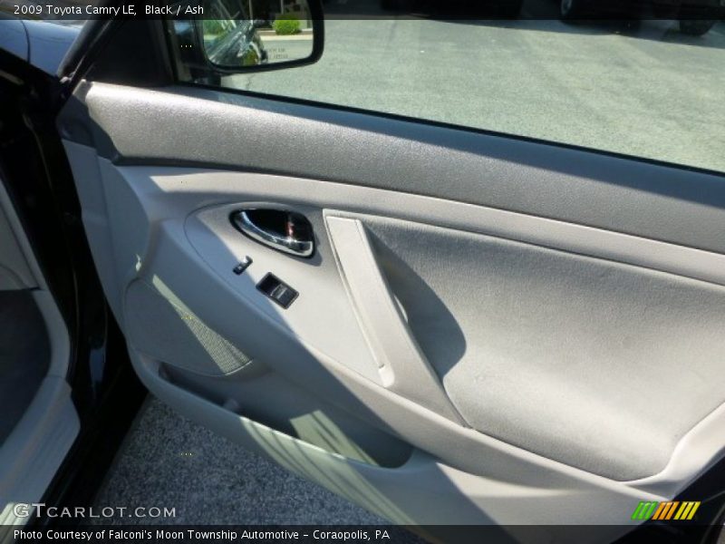 Black / Ash 2009 Toyota Camry LE