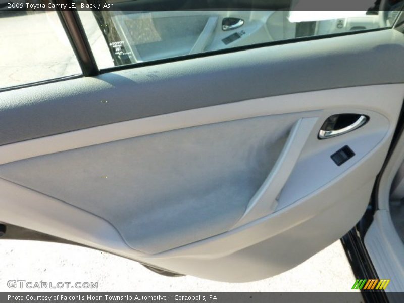 Black / Ash 2009 Toyota Camry LE