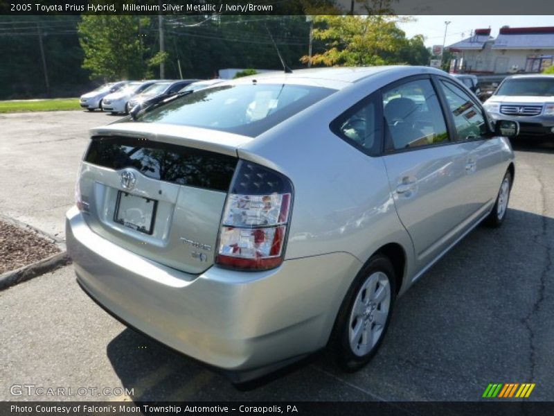 Millenium Silver Metallic / Ivory/Brown 2005 Toyota Prius Hybrid