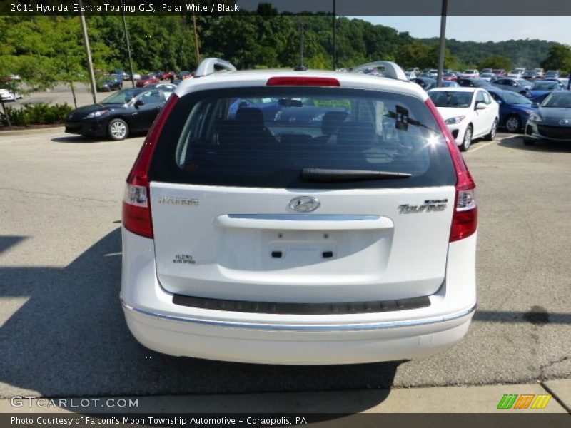 Polar White / Black 2011 Hyundai Elantra Touring GLS