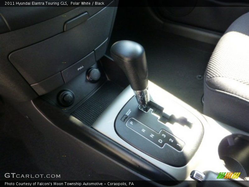 Polar White / Black 2011 Hyundai Elantra Touring GLS