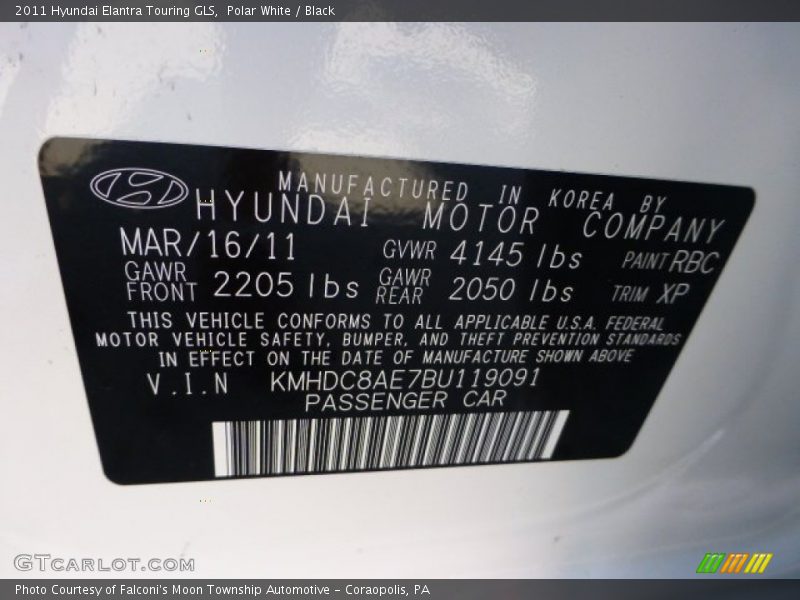 Polar White / Black 2011 Hyundai Elantra Touring GLS