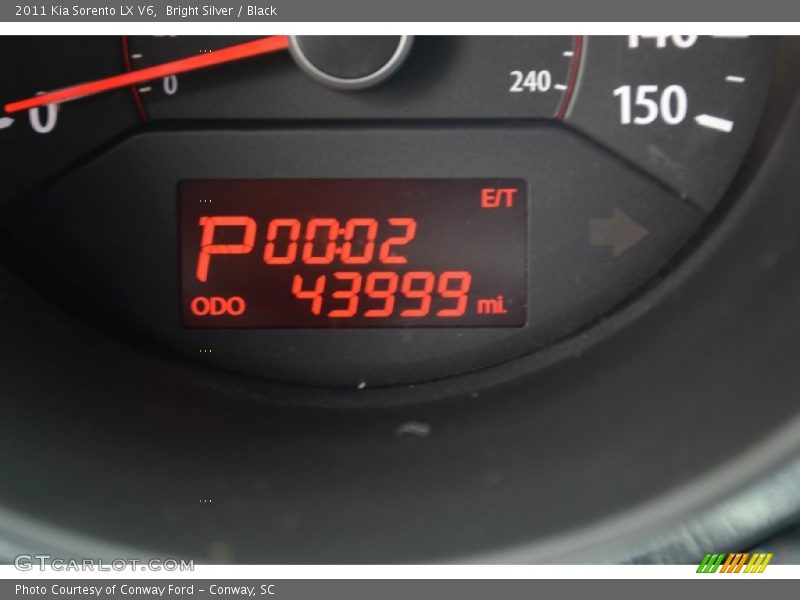 Bright Silver / Black 2011 Kia Sorento LX V6