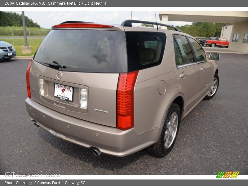 Cashmere Metallic / Light Neutral 2004 Cadillac SRX V8