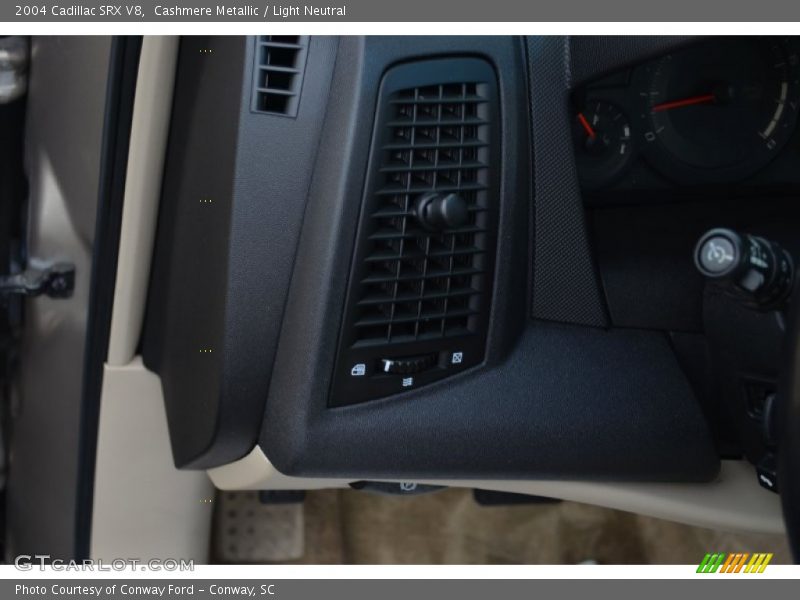 Cashmere Metallic / Light Neutral 2004 Cadillac SRX V8