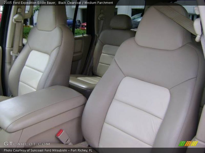 Black Clearcoat / Medium Parchment 2005 Ford Expedition Eddie Bauer