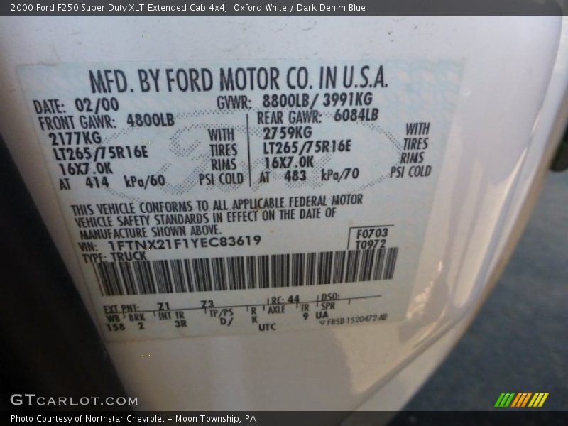 Oxford White / Dark Denim Blue 2000 Ford F250 Super Duty XLT Extended Cab 4x4