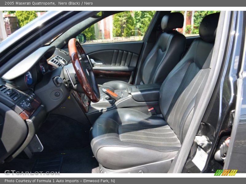 Front Seat of 2005 Quattroporte 
