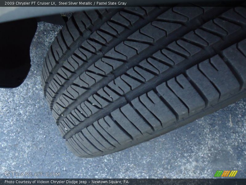 Steel Silver Metallic / Pastel Slate Gray 2009 Chrysler PT Cruiser LX