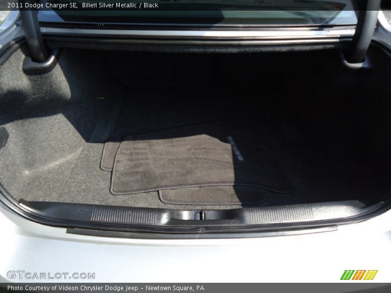 Billett Silver Metallic / Black 2011 Dodge Charger SE