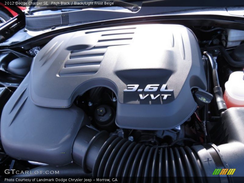 Pitch Black / Black/Light Frost Beige 2012 Dodge Charger SE