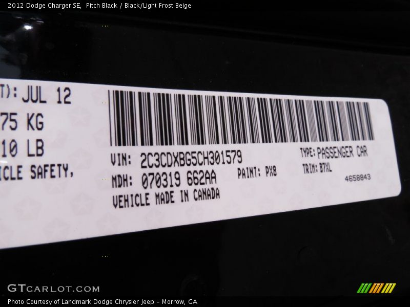 Pitch Black / Black/Light Frost Beige 2012 Dodge Charger SE