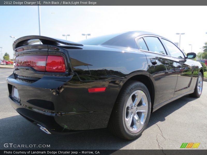 Pitch Black / Black/Light Frost Beige 2012 Dodge Charger SE