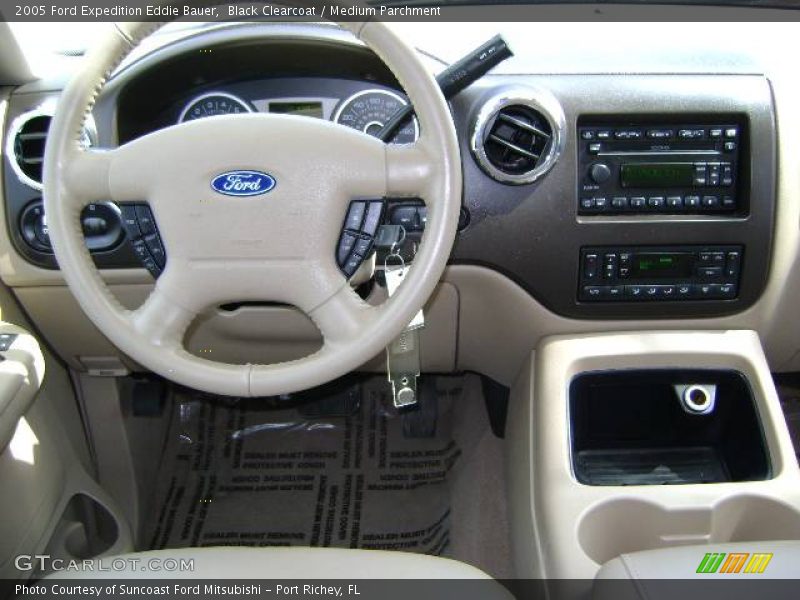Black Clearcoat / Medium Parchment 2005 Ford Expedition Eddie Bauer